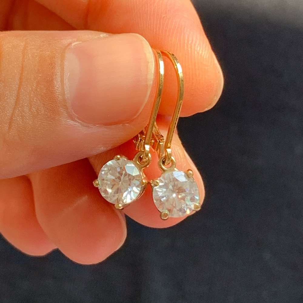 Beautiful gold color dangle earrings 14k F